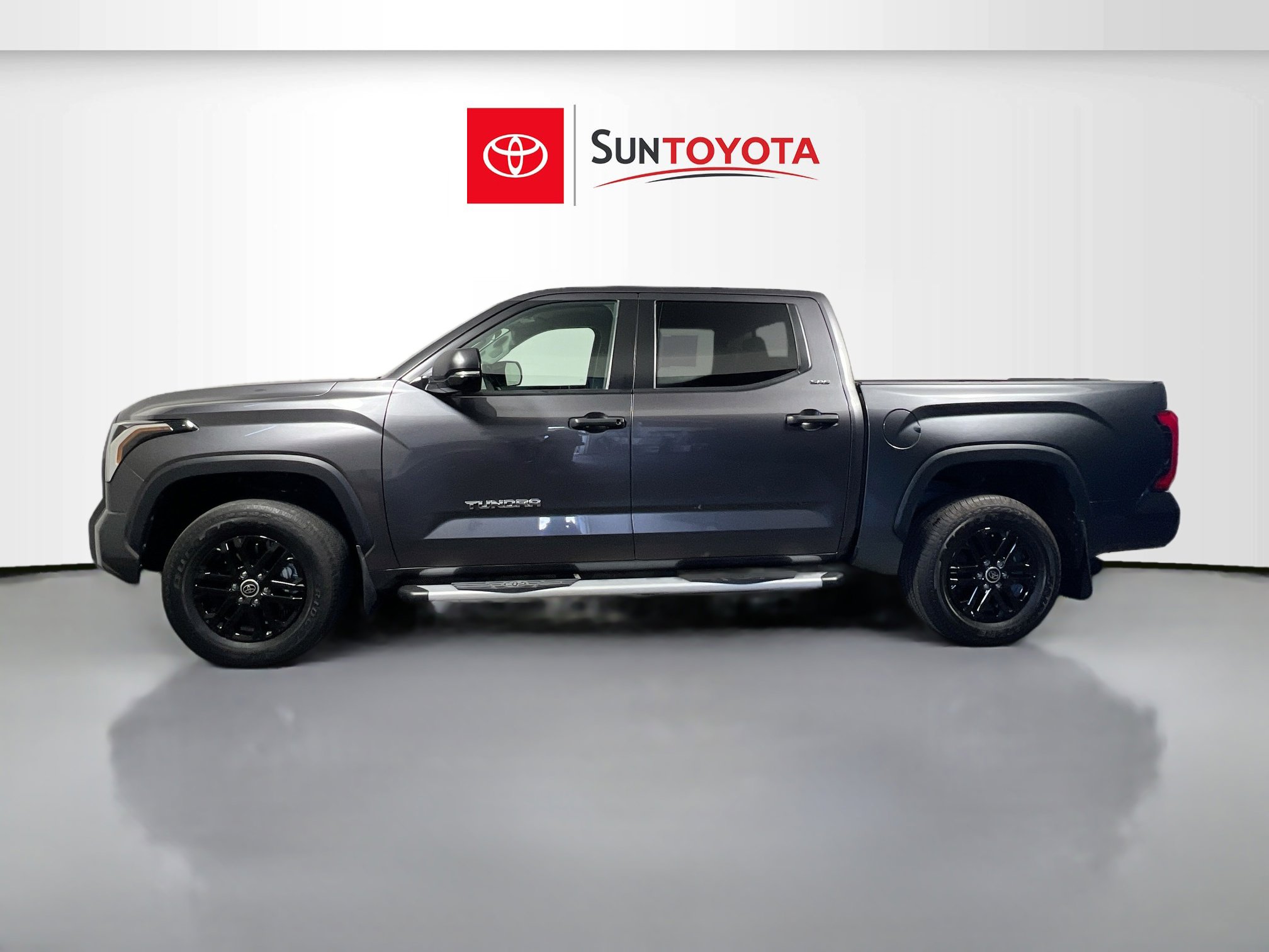 Used 2024 Toyota Tundra SR5 w/ SR5 Convenience Package AWD/4WD image 7