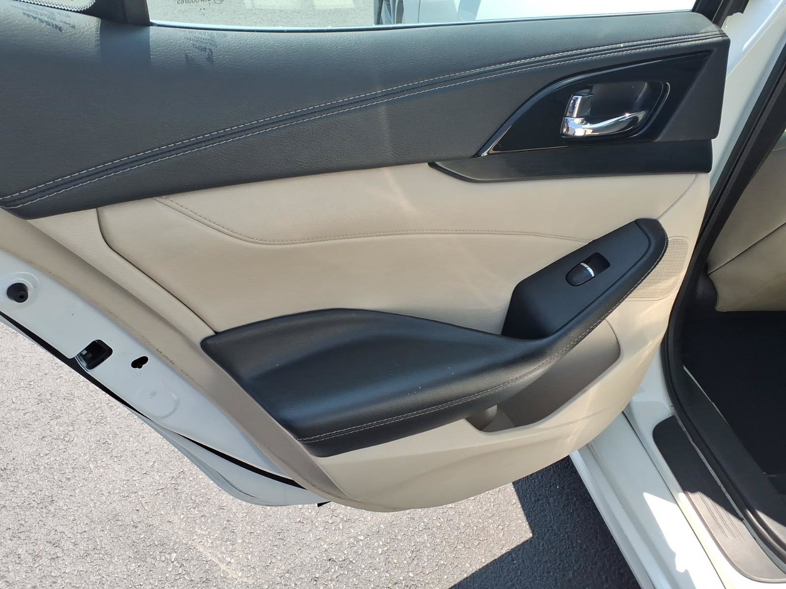 Used 2021 Nissan Maxima Platinum w/ Sport Mat Group FWD image 18