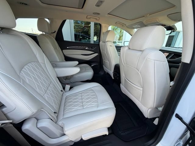 Used 2022 Buick Enclave Avenir w/ Avenir Technology Package FWD image 21
