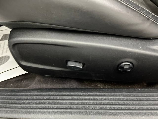Used 2017 Dodge Challenger R/T Plus RWD image 33