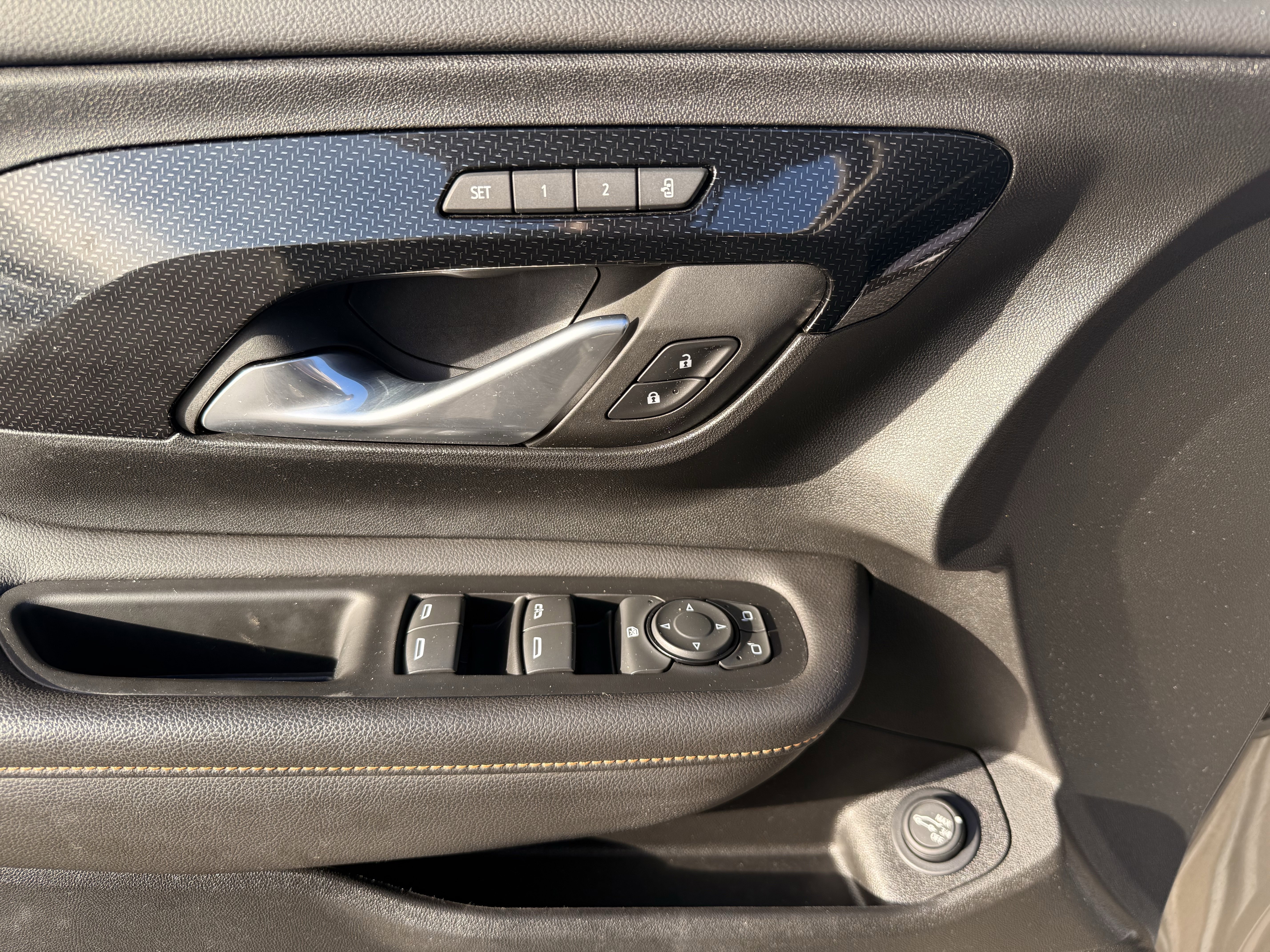 Certified 2022 GMC Terrain AT4 w/ Infotainment Package II image 11