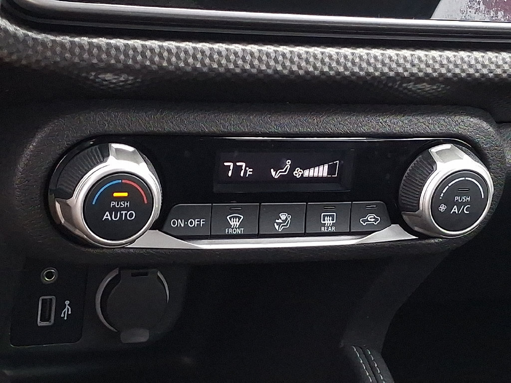 Used 2019 Nissan Kicks SV w/ Exterior Package FWD image 21