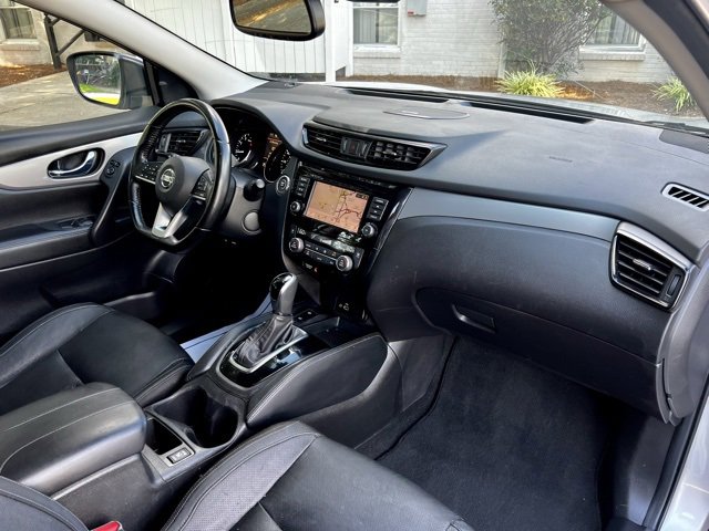 Used 2020 Nissan Rogue Sport SL w/ Premium Package image 27