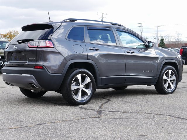 Used 2022 Jeep Cherokee Limited w/ Mopar Interior Package image 6