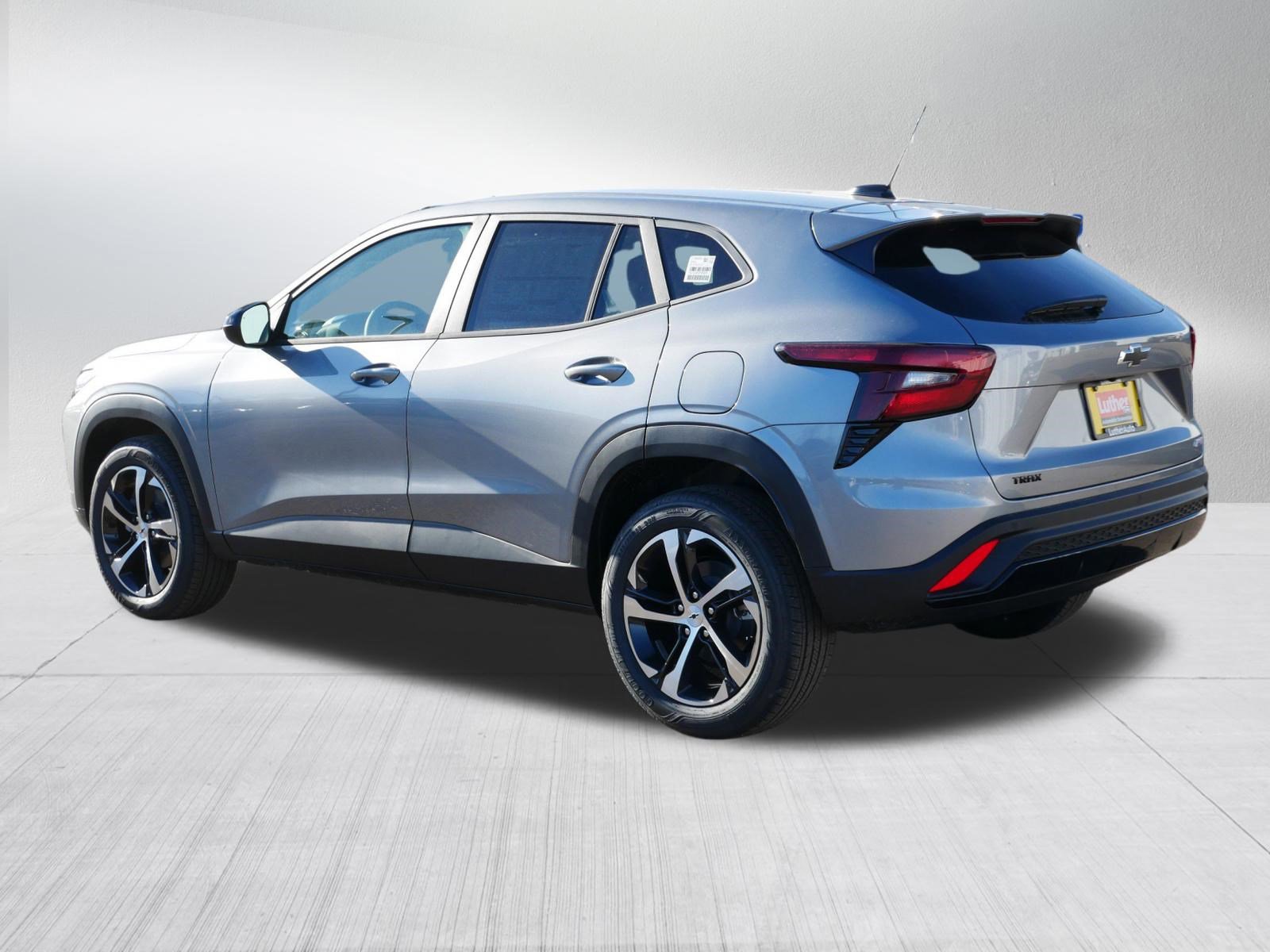 New 2026 Chevrolet Trax RS w/ Driver Confidence Package FWD image 2
