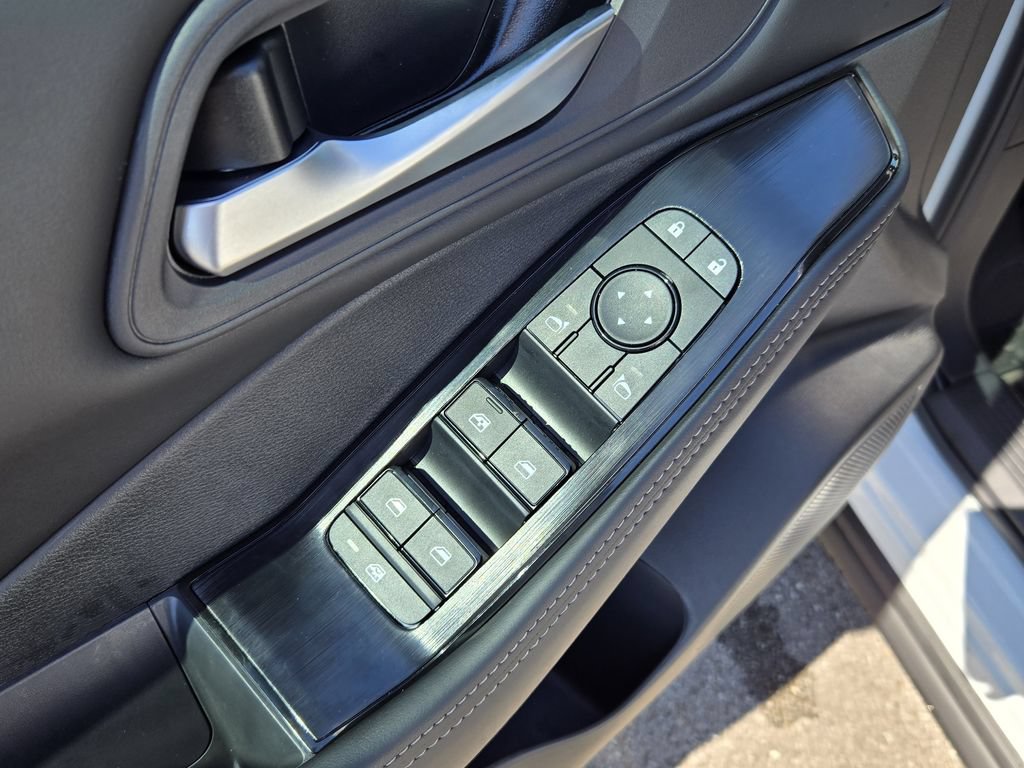 New 2026 Nissan Rogue SV w/ Cold Weather Package FWD image 18
