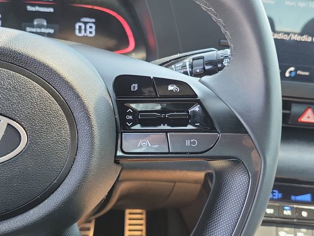 Used 2025 Hyundai Elantra Sport image 8