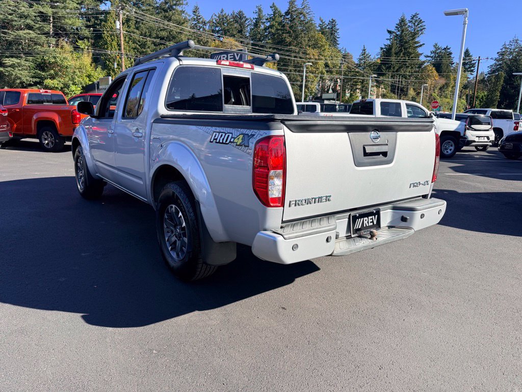 Used 2017 Nissan Frontier PRO-4X AWD/4WD image 3