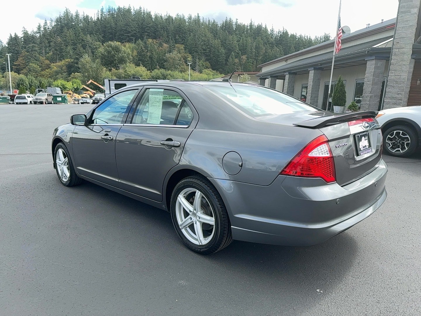Used 2012 Ford Fusion SEL FWD image 10