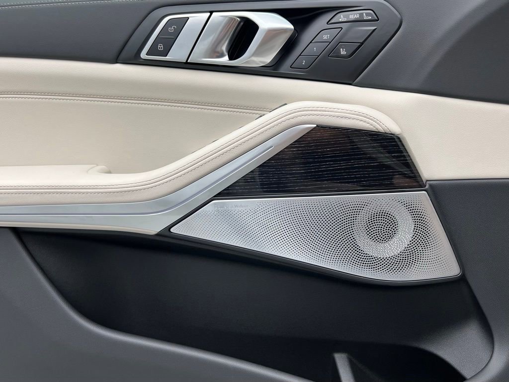 New 2026 BMW X7 xDrive40i w/ M Sport Package image 22