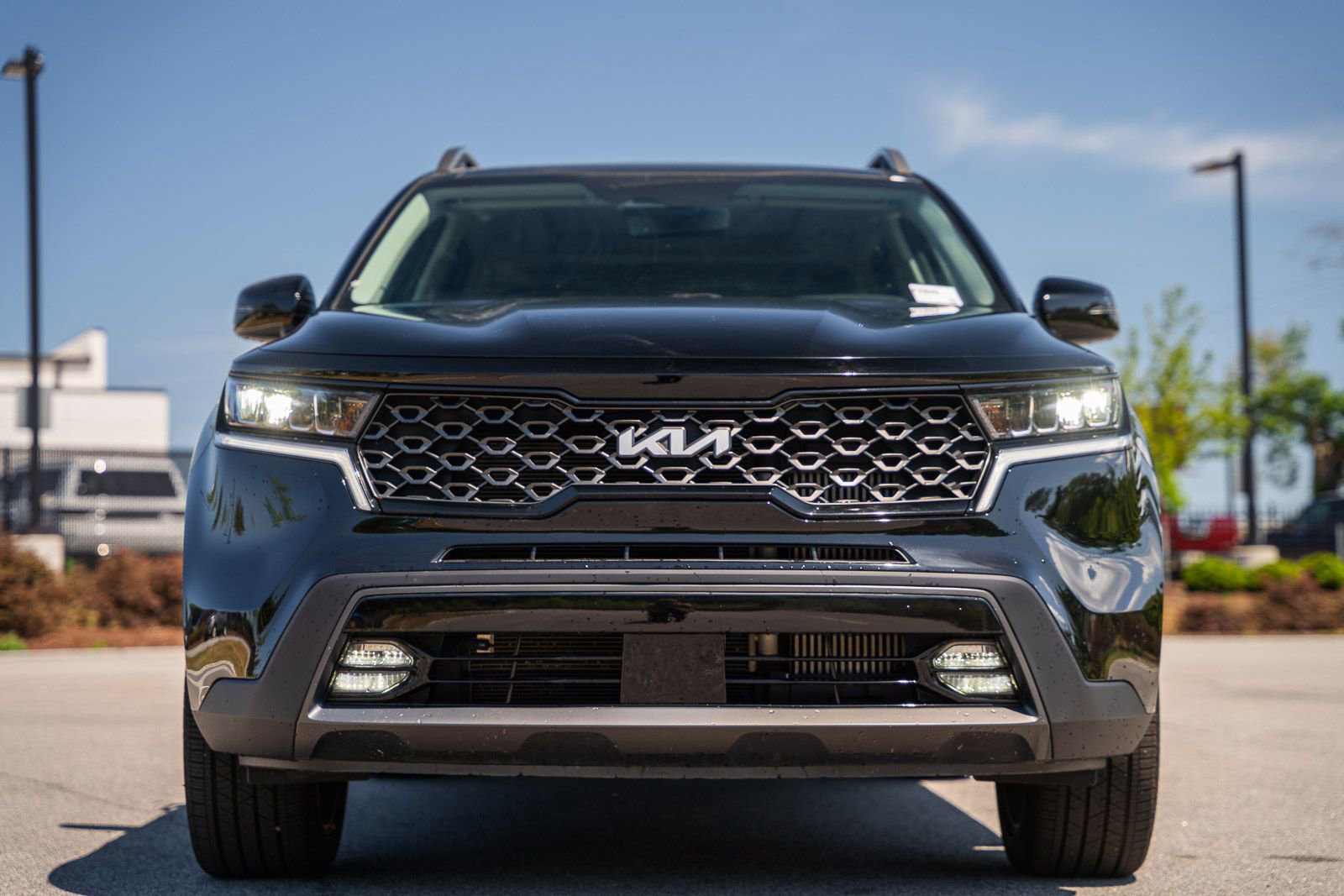 Used 2023 Kia Sorento X-Line EX image 2