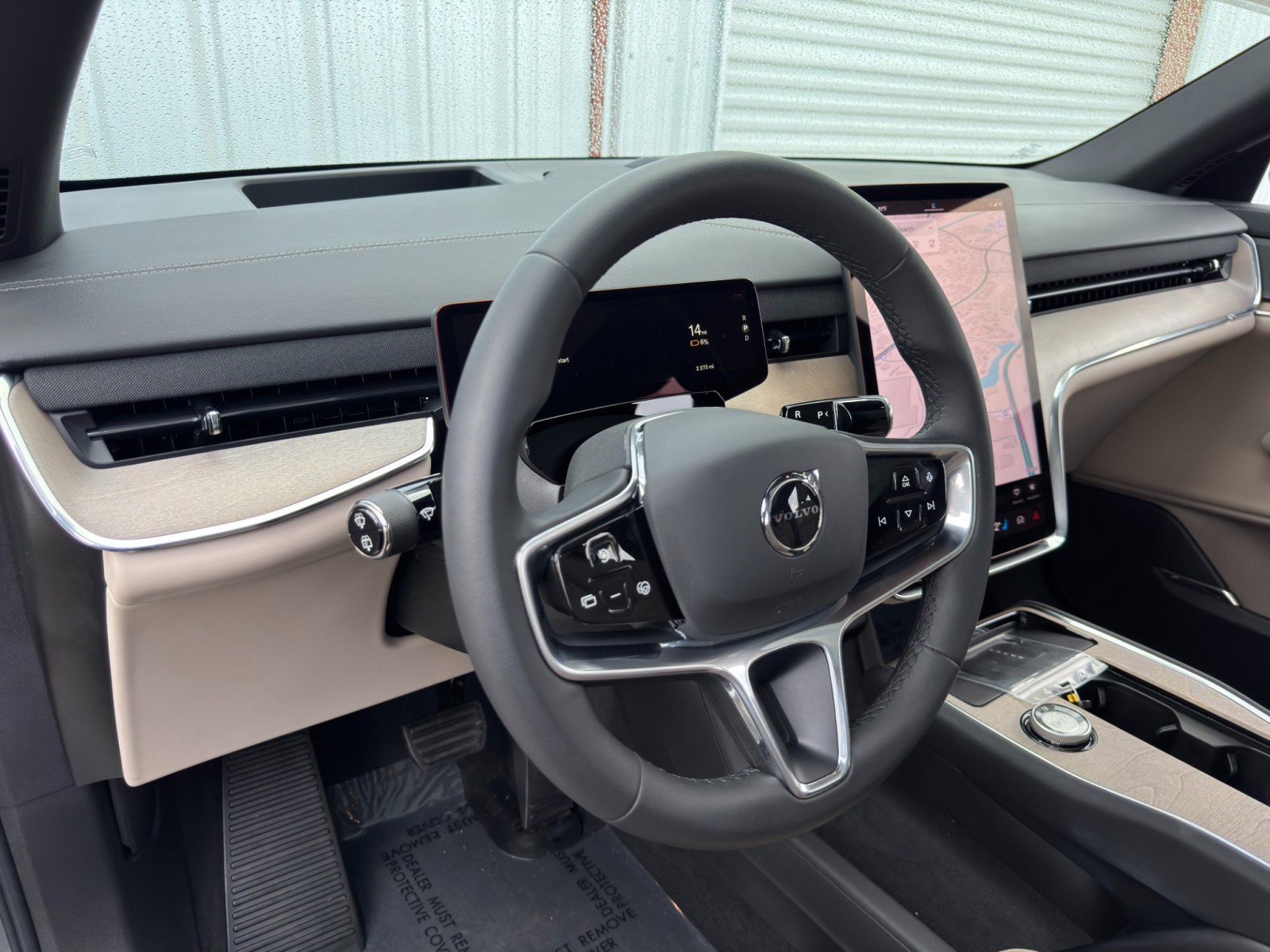 Used 2025 Volvo EX90 Ultra image 14