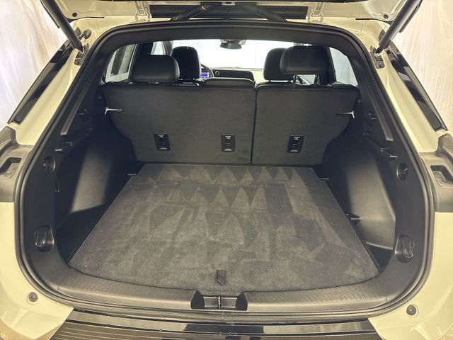 Certified 2025 Chevrolet Equinox EV LT FWD image 24
