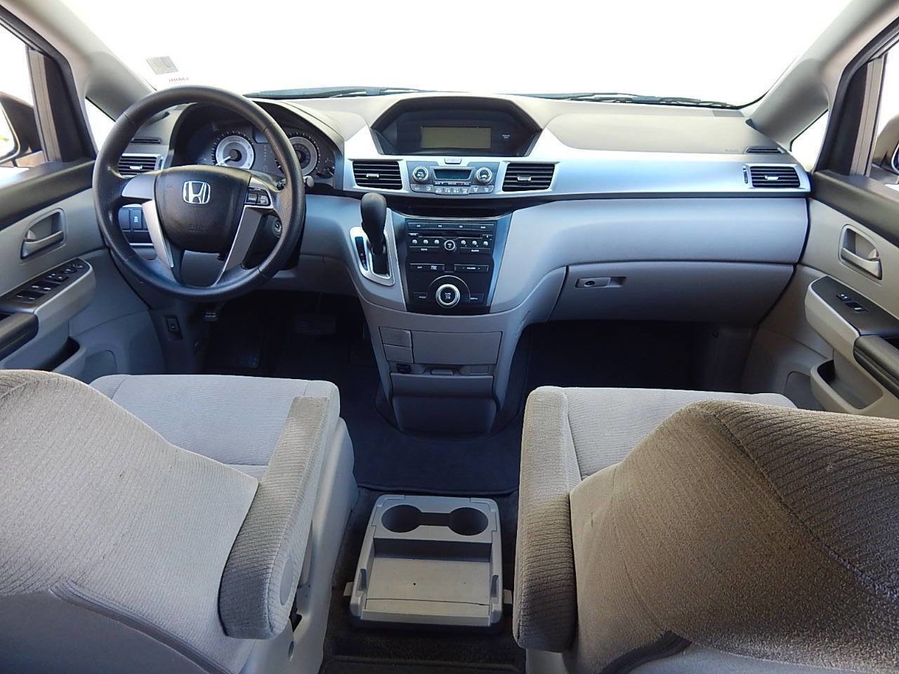 Used 2012 Honda Odyssey LX image 24