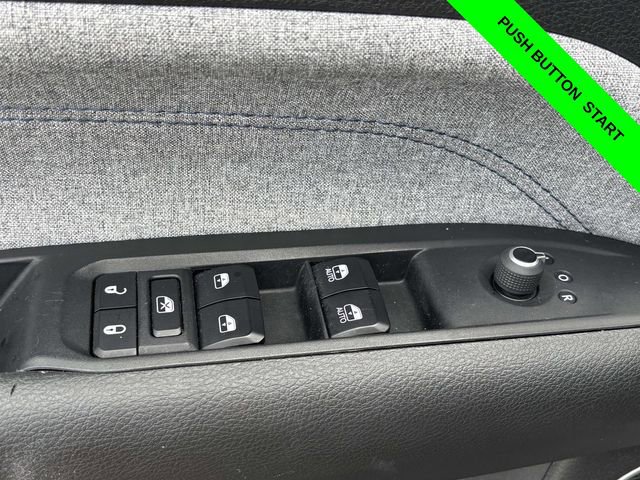 Used 2024 Jeep Compass Latitude AWD/4WD image 10