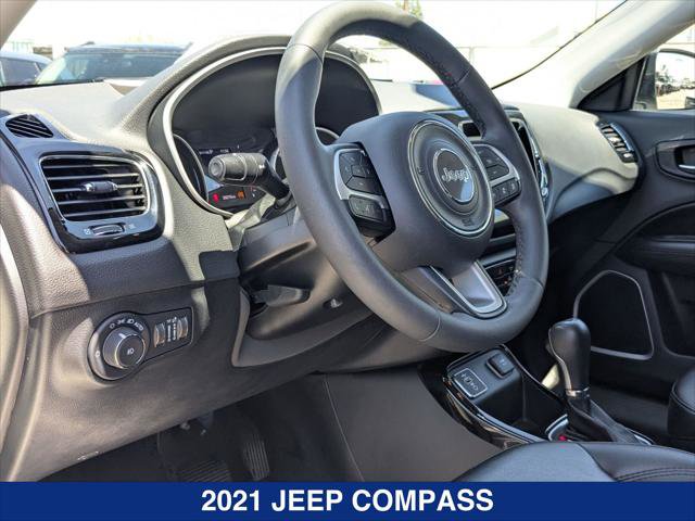 Used 2021 Jeep Compass Latitude FWD image 12