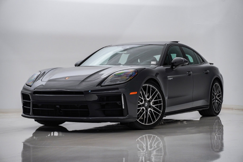 New 2026 Porsche Panamera 4 E-Hybrid