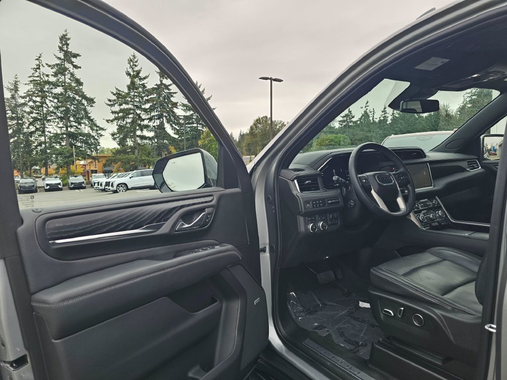 Used 2024 GMC Yukon XL Denali w/ Max Trailering Package AWD/4WD image 23