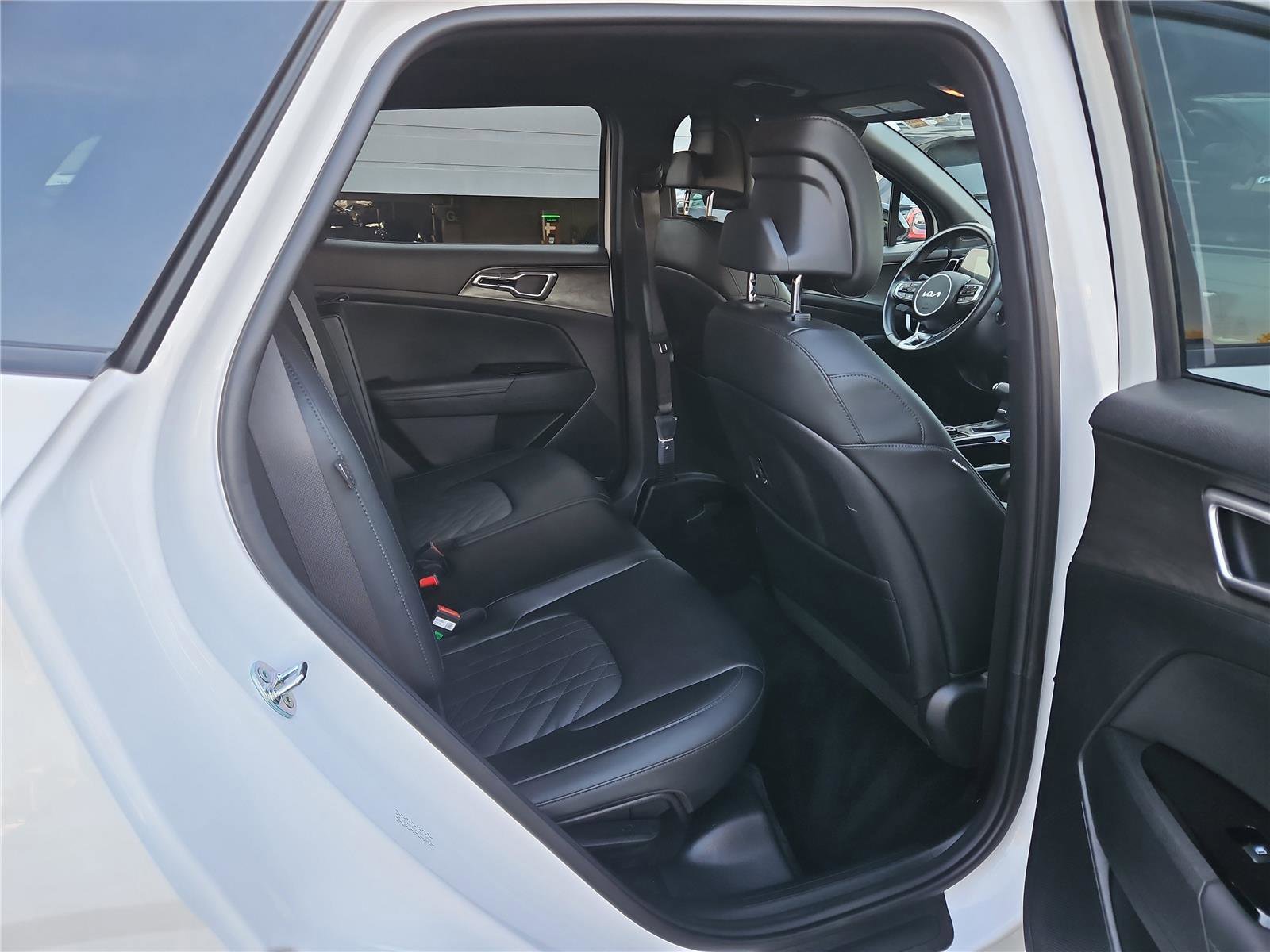 Used 2025 Kia Sportage X-Line image 32