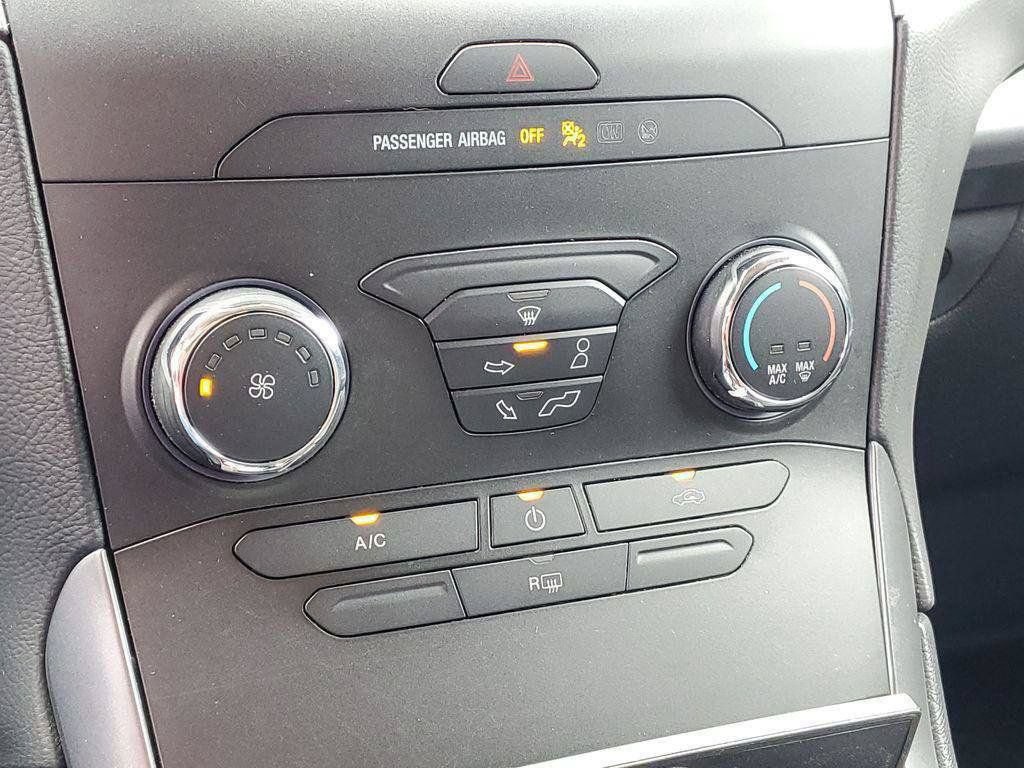 Used 2019 Ford Edge SE AWD/4WD image 15