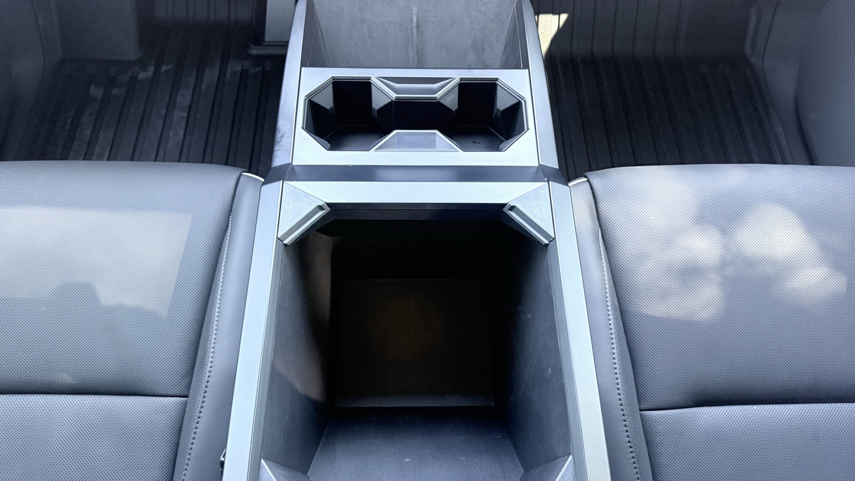 Used 2026 Tesla Cybertruck Cyberbeast AWD/4WD image 58