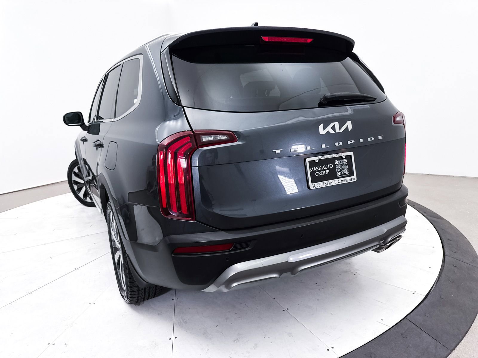 Used 2022 Kia Telluride EX w/ EX Premium Package image 7
