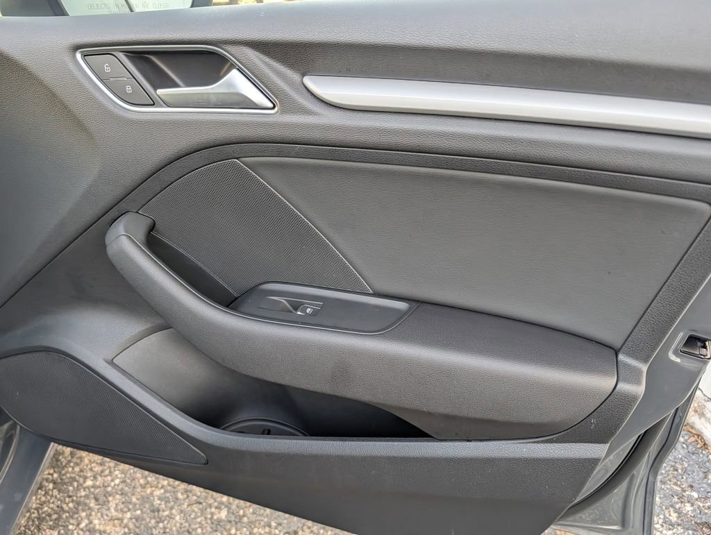 Used 2019 Audi A3 2.0T Titanium FWD image 32