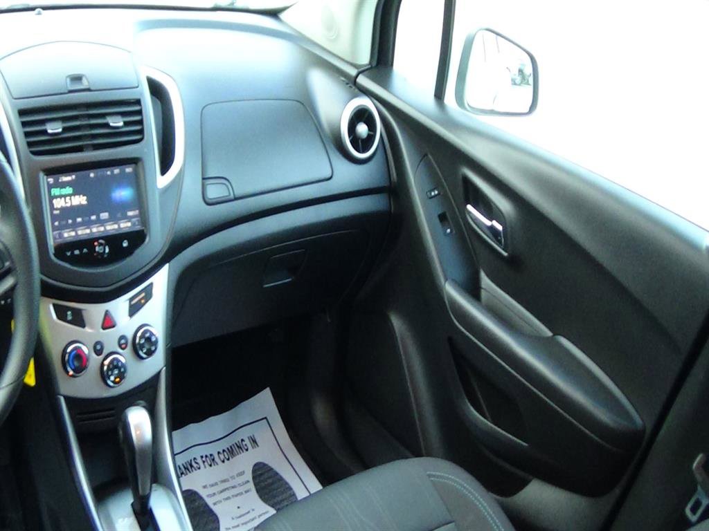 Used 2016 Chevrolet Trax LT image 14