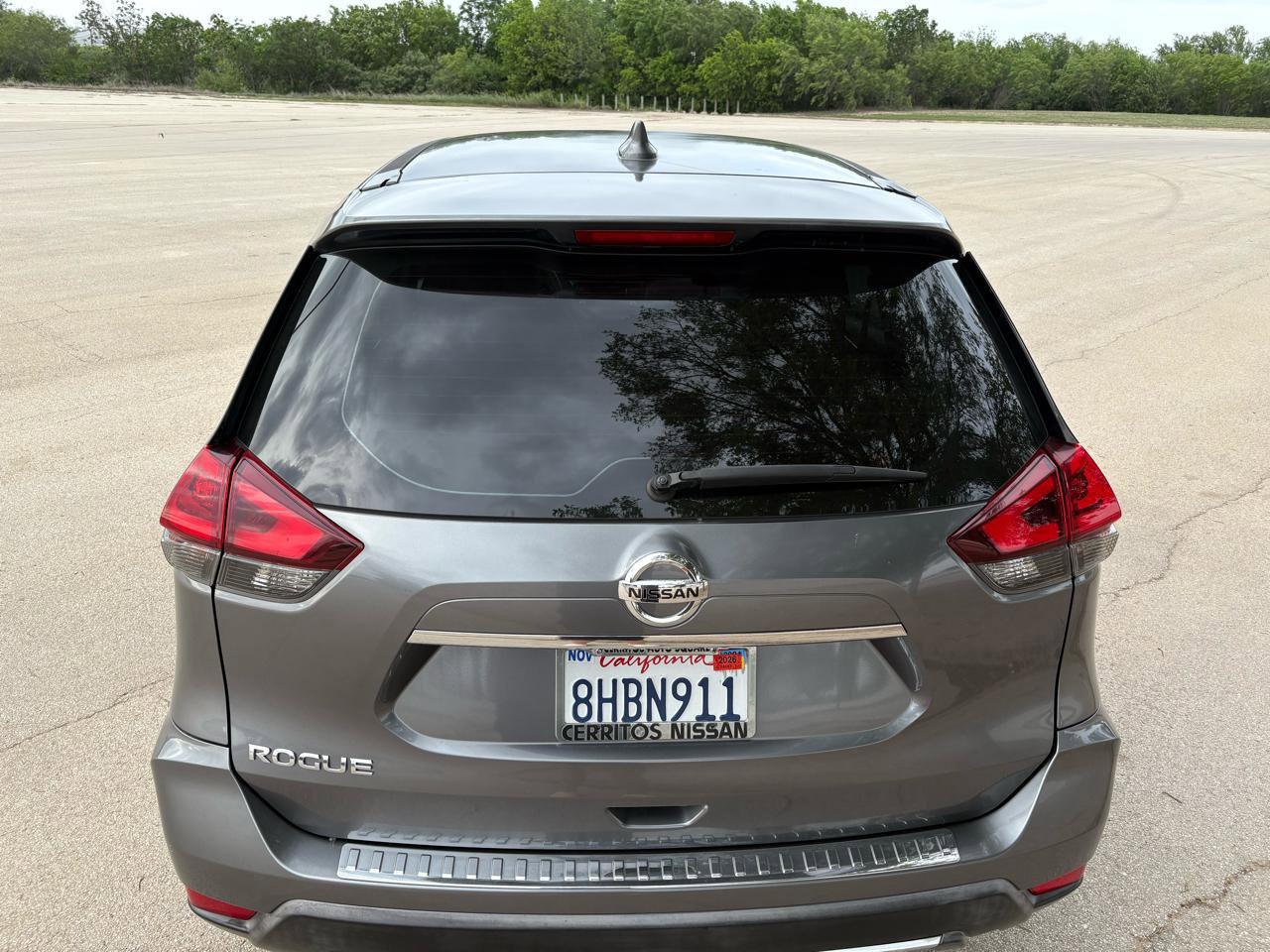 Used 2018 Nissan Rogue S FWD image 12