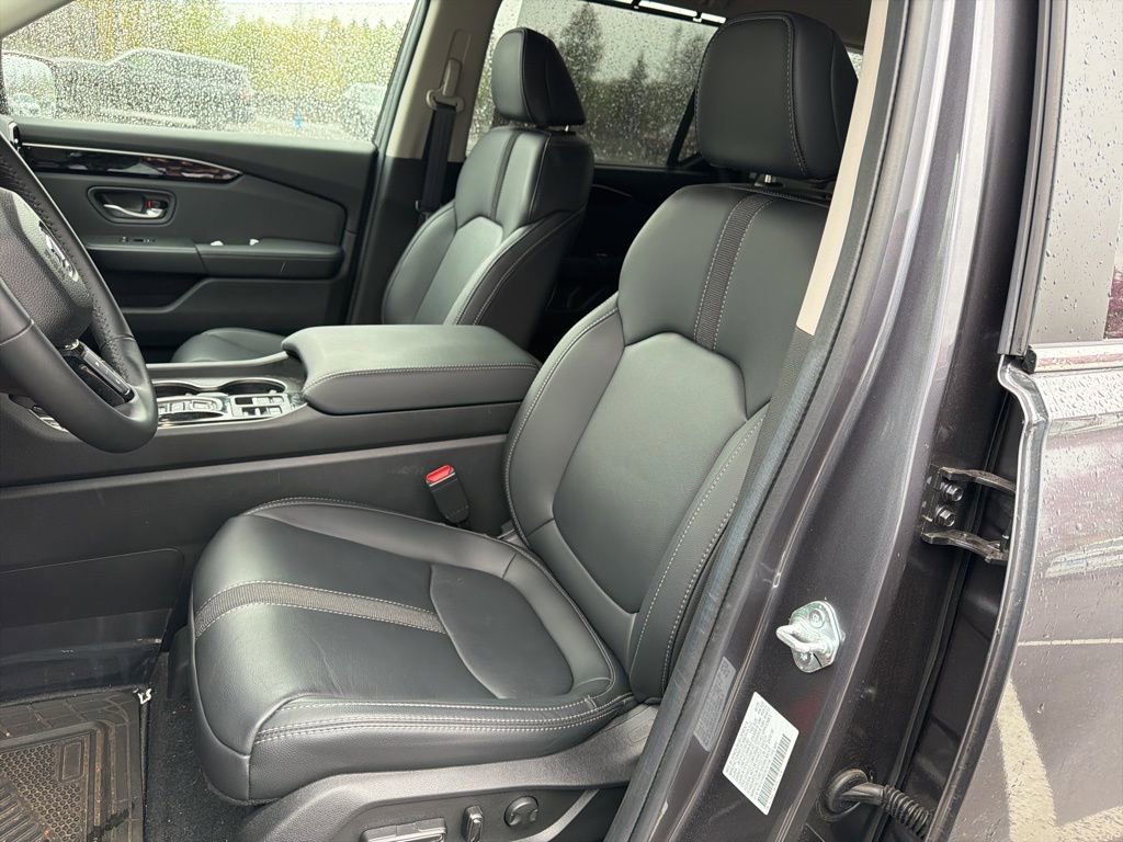 Used 2025 Honda Pilot EX-L image 7