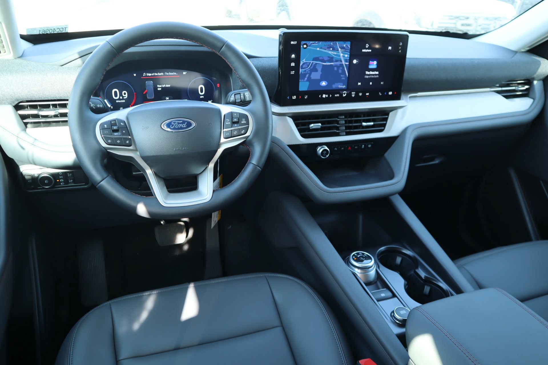 New 2026 Ford Explorer Active w/ Active Comfort Package AWD/4WD image 2