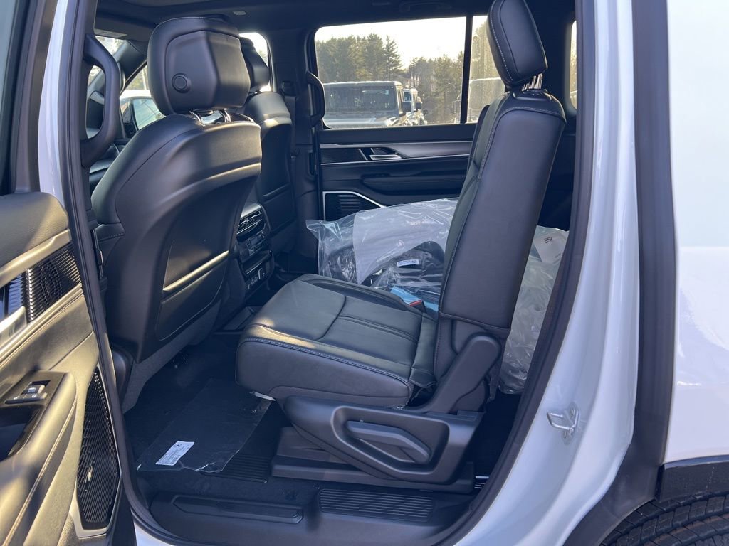 New 2026 Jeep Grand Wagoneer Limited w/ Premium Group II image 20