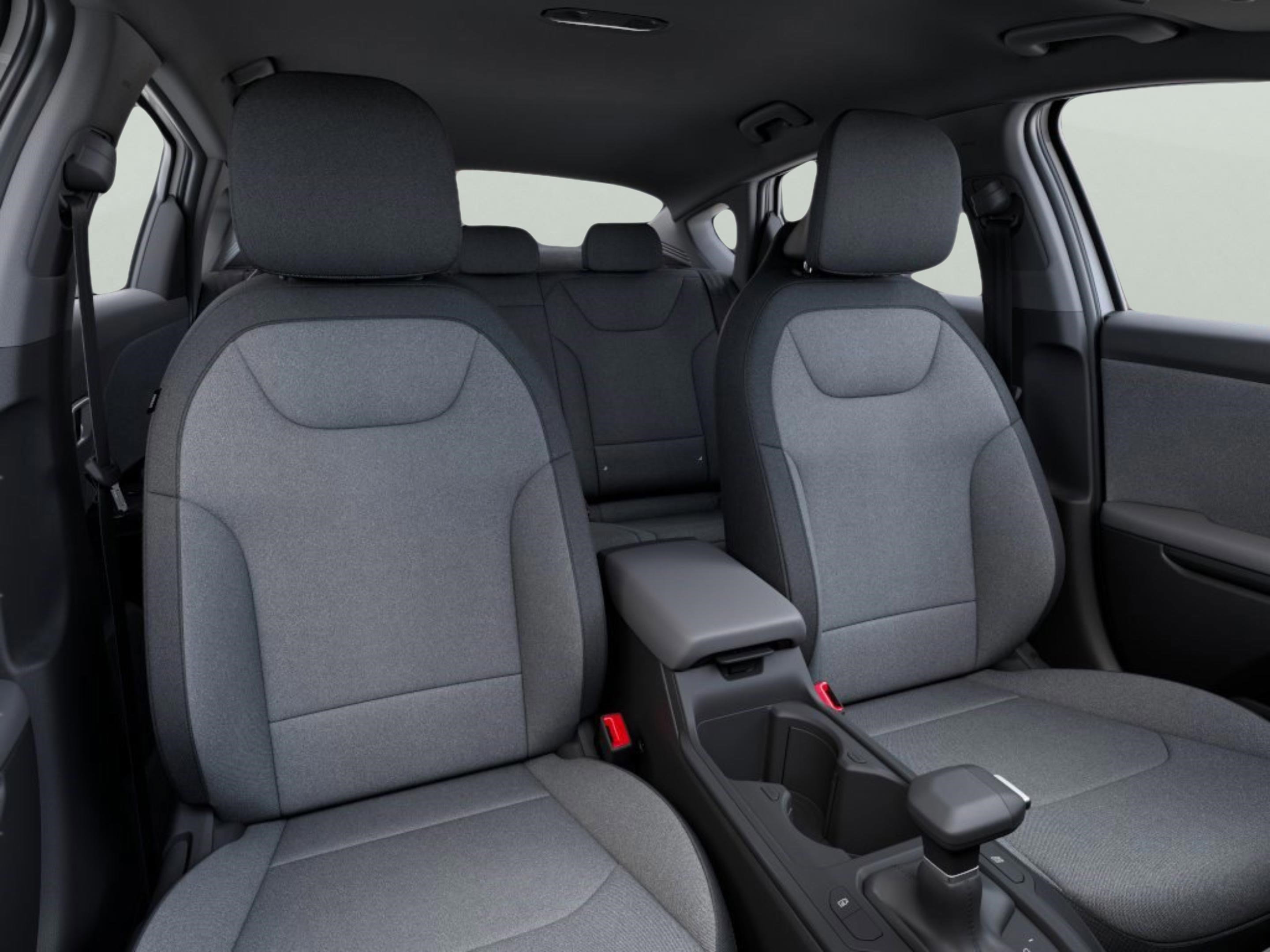 New 2026 Kia K4 LXS image 15