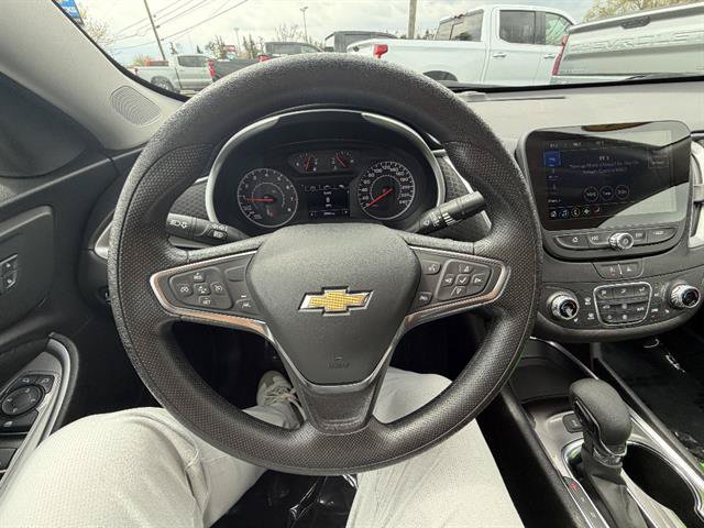 Used 2024 Chevrolet Malibu LT FWD image 28
