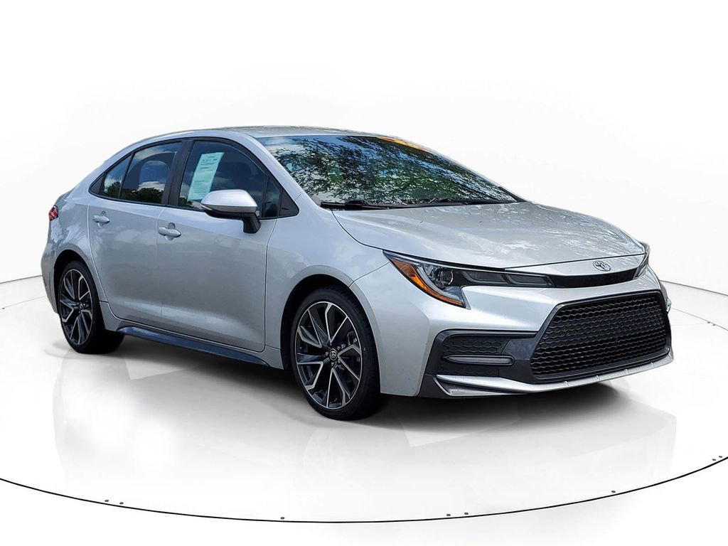Used 2020 Toyota Corolla SE image 2