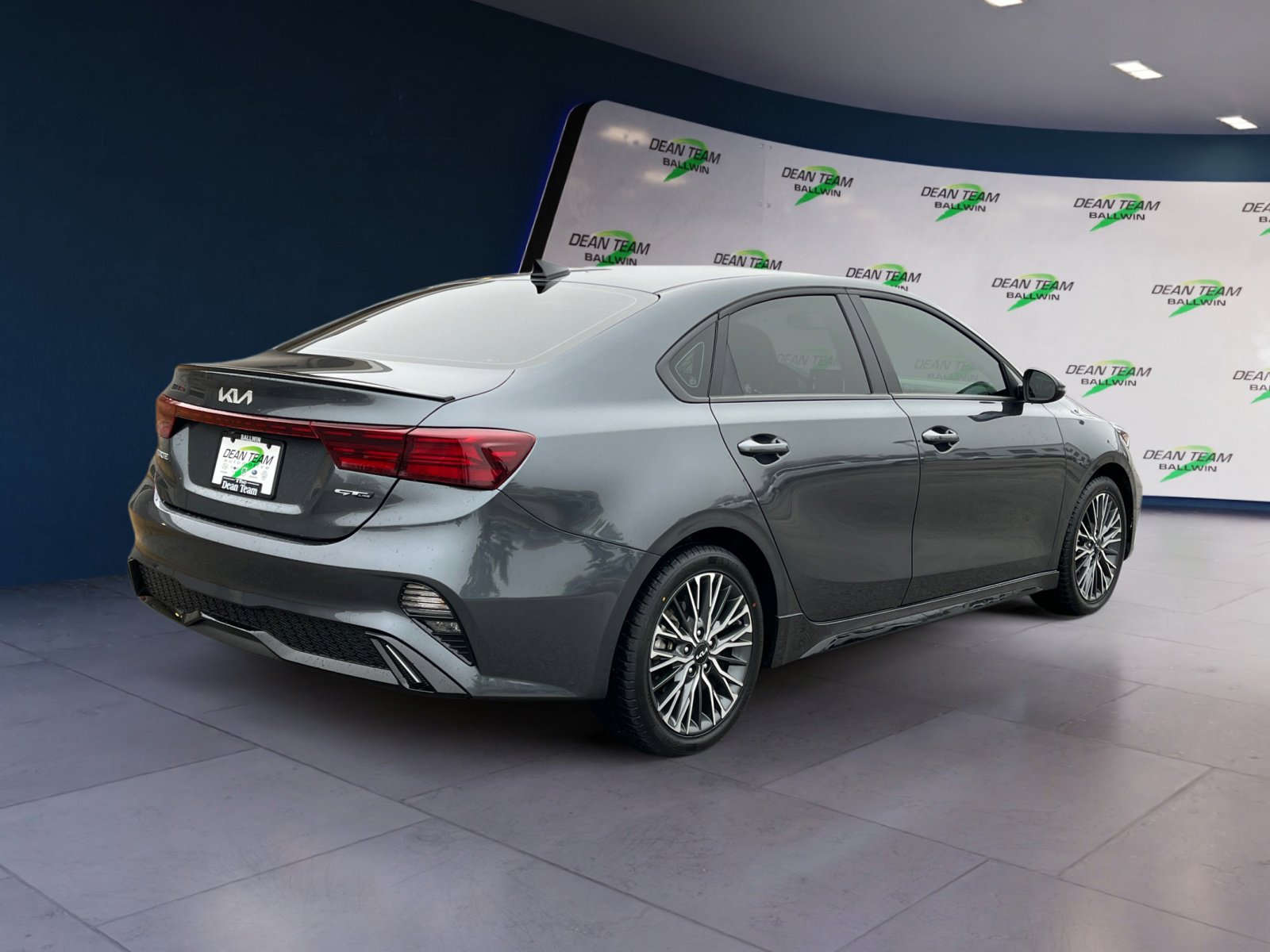 Used 2024 Kia Forte GT-Line image 7