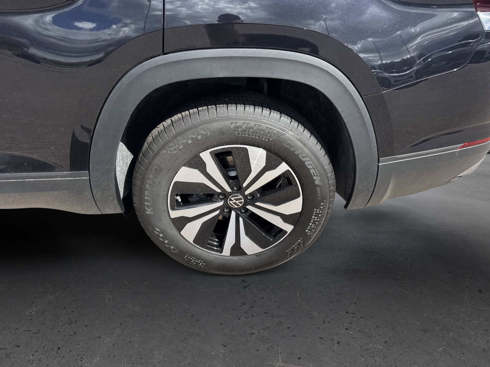 New 2026 Volkswagen Atlas SE image 8