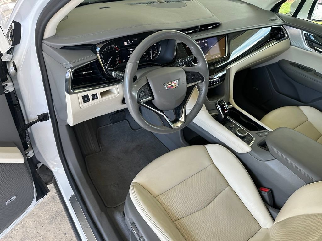 Used 2021 Cadillac XT6 Premium Luxury AWD/4WD image 11