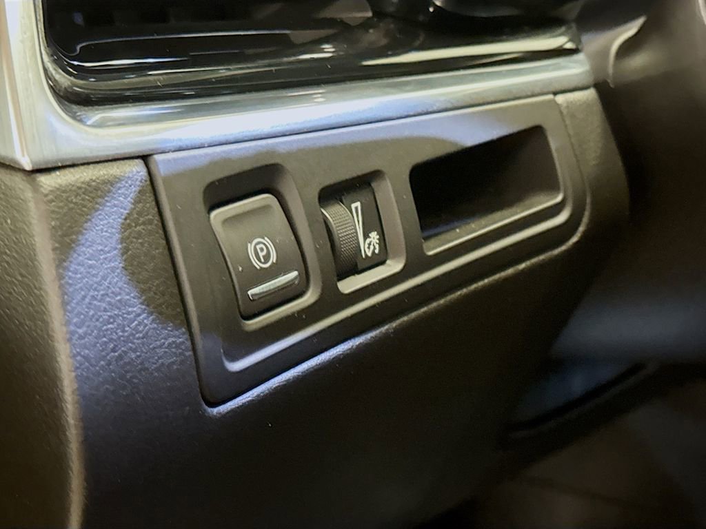 Used 2020 Cadillac XT6 Premium Luxury image 12