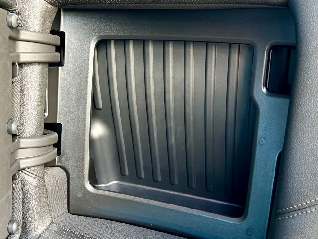 Used 2024 GMC Sierra 1500 SLT w/ SLT Convenience Package image 21