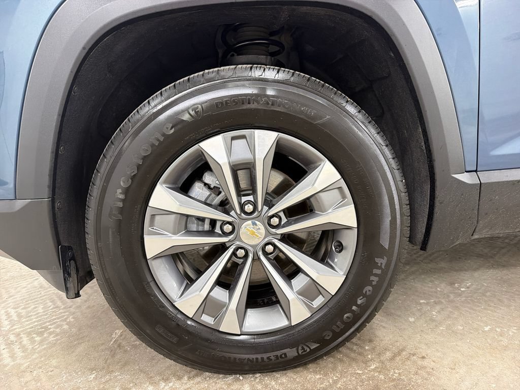 Used 2025 Chevrolet Equinox LT w/ Convenience Package II FWD image 13