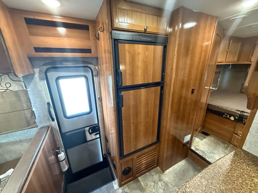 Used 2017 Ford E-450 and Econoline 450 Super Duty w/ Motorhome Prep Package RWD image 27