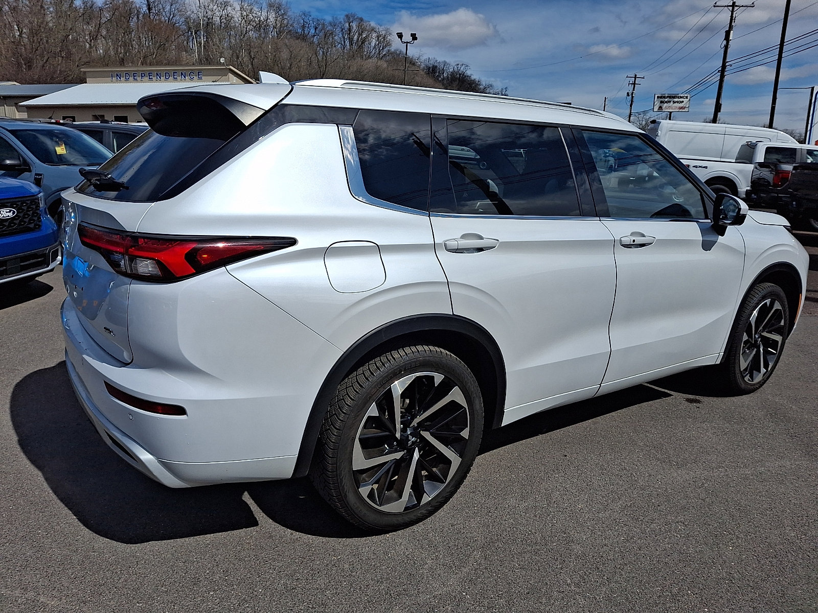 Used 2022 Mitsubishi Outlander SEL image 11