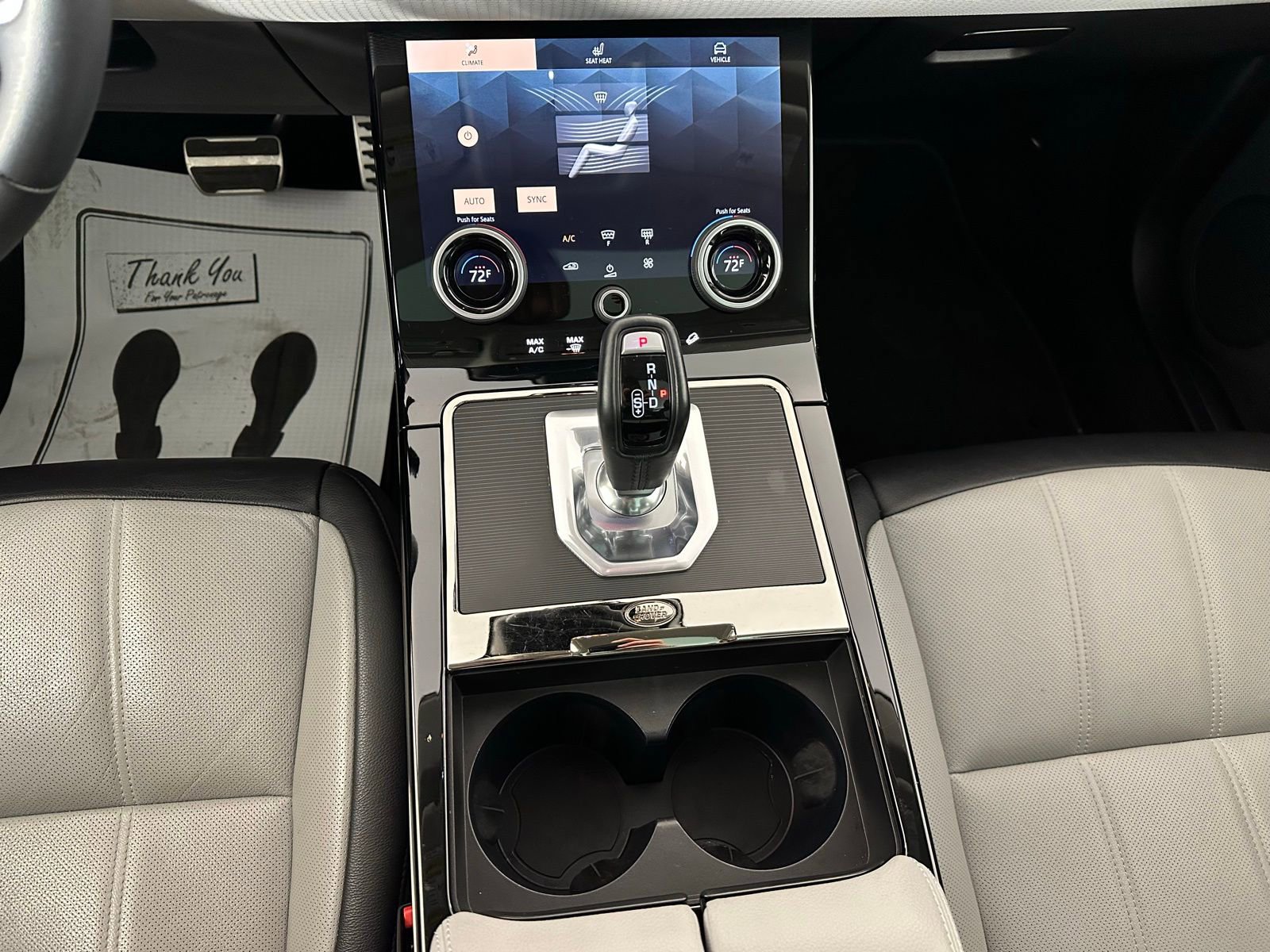 Used 2023 Land Rover Range Rover Evoque R-Dynamic S image 16