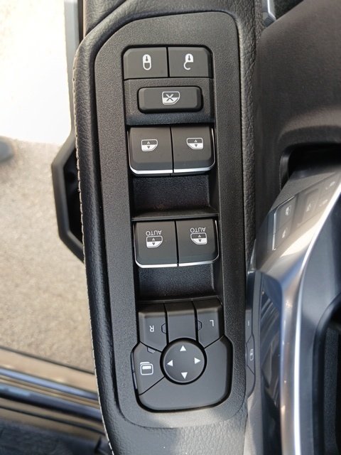 New 2026 RAM 4500 4x4 Crew Cab DRW w/ Laramie Trim Package image 50