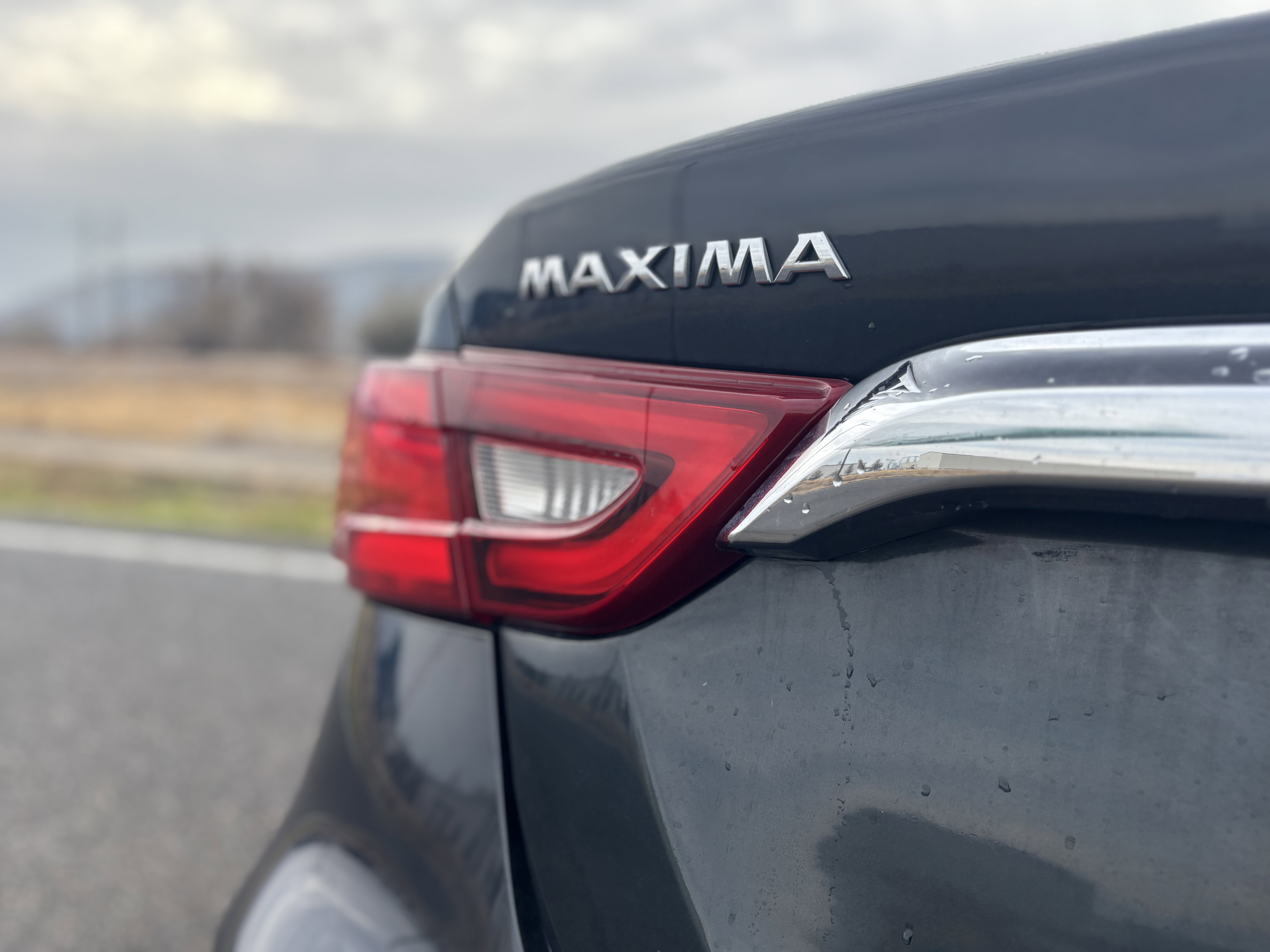 Used 2017 Nissan Maxima Platinum FWD image 11
