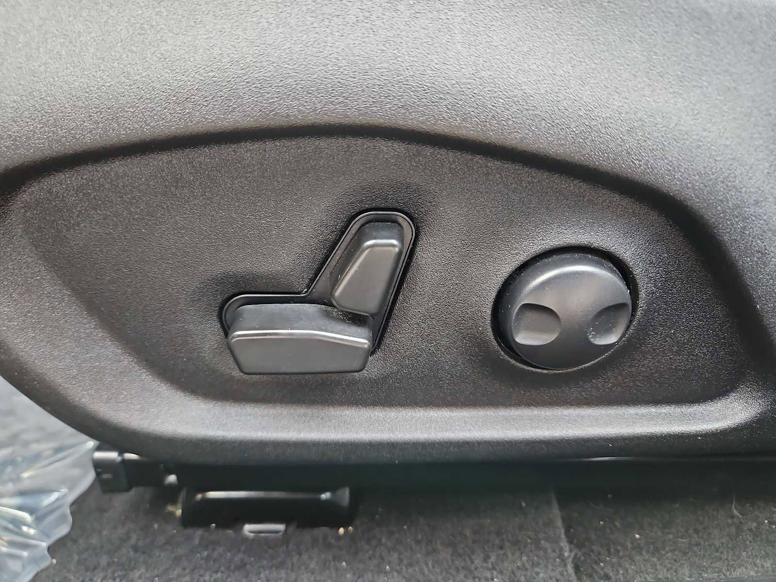 Used 2022 Jeep Renegade Latitude w/ Convenience Group image 18