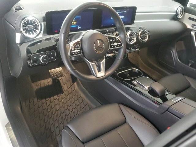 Used 2023 Mercedes-Benz CLA 250 4MATIC image 10