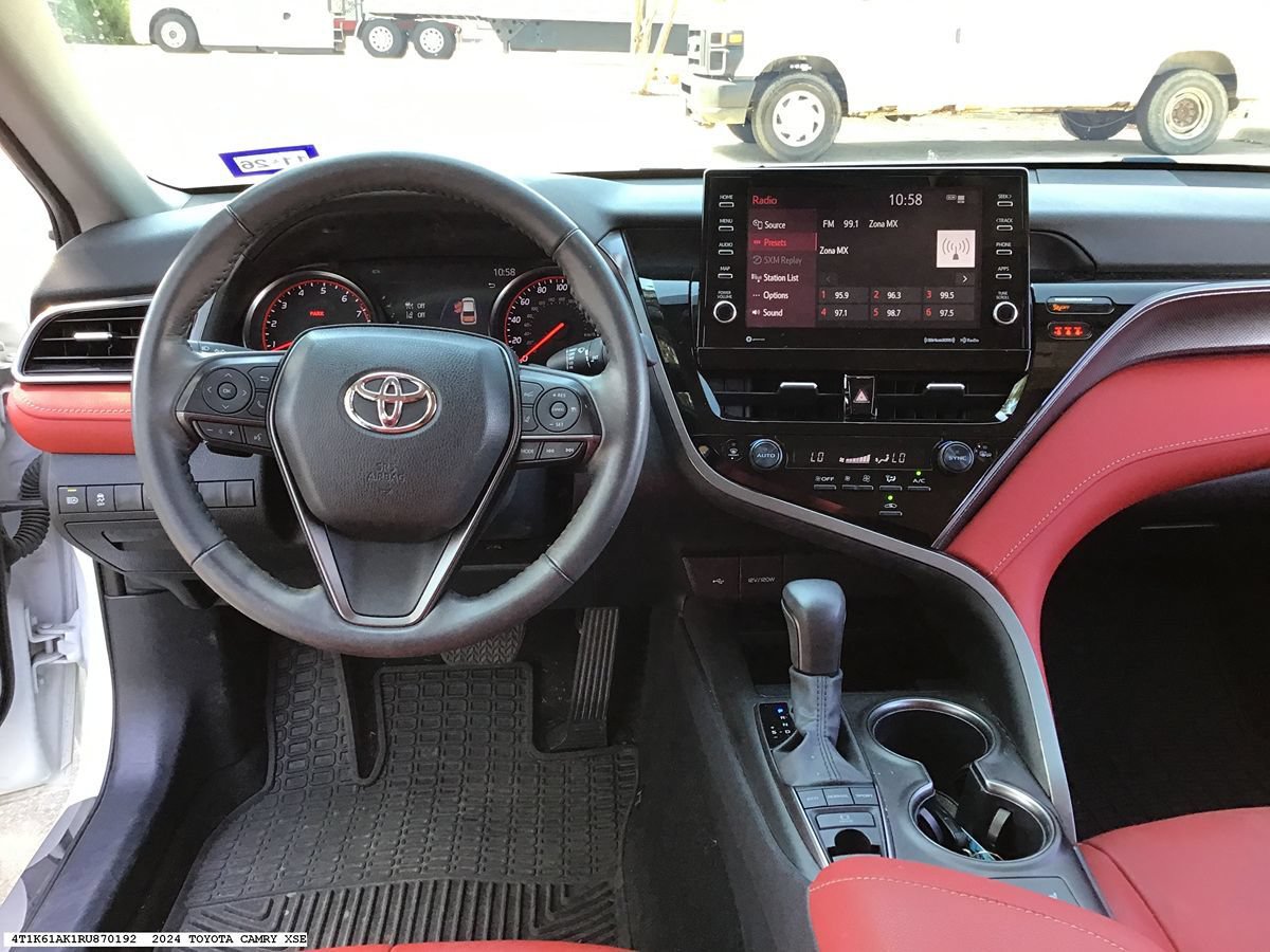 Used 2024 Toyota Camry XSE FWD image 10