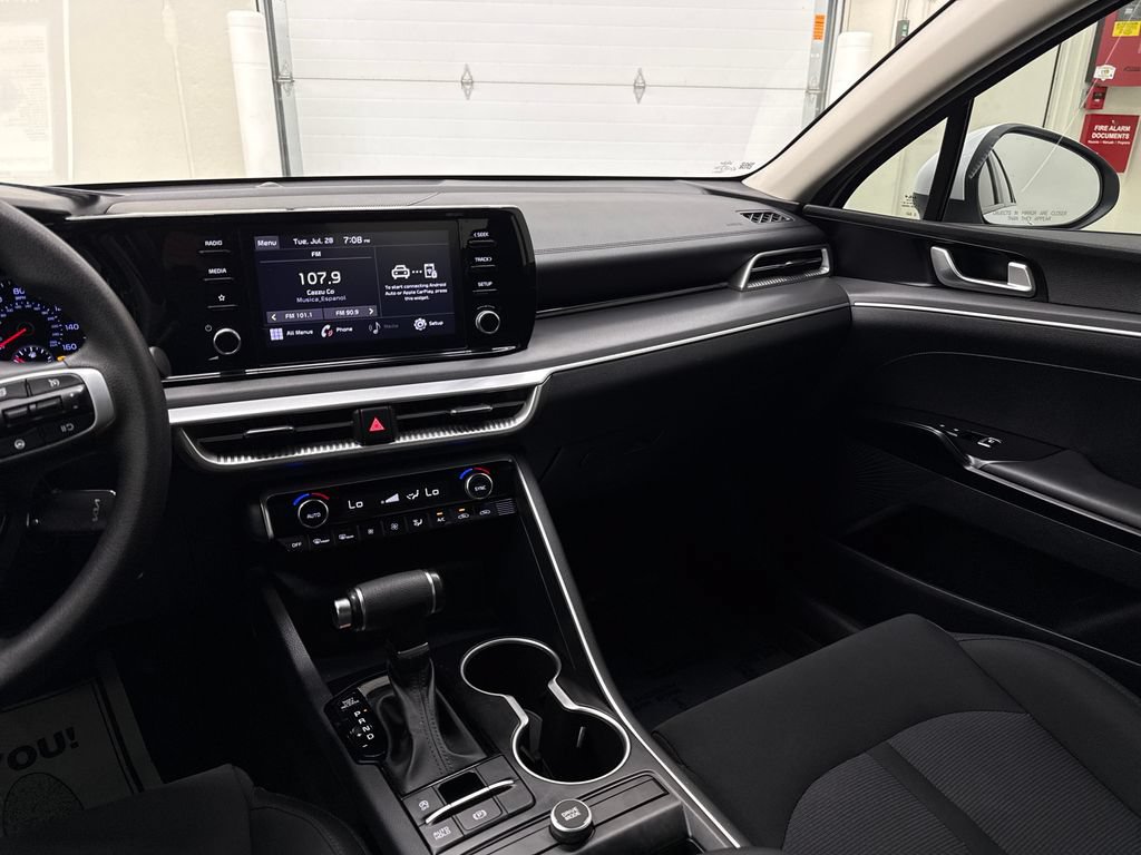 Used 2022 Kia K5 LX FWD image 15